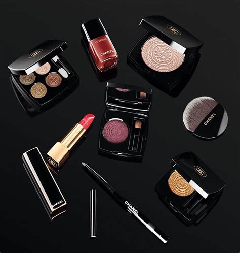 chanel holiday 2019 collection|Chanel Holiday 2019 Makeup Collection .